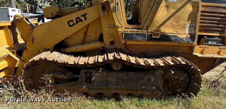 image for item JE9355 1984 Caterpillar 953 track loader