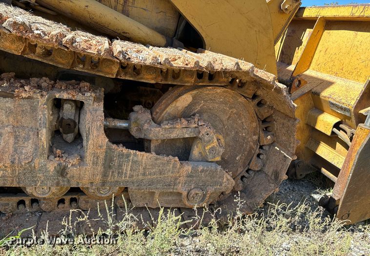 image for item JE9355 1984 Caterpillar 953 track loader