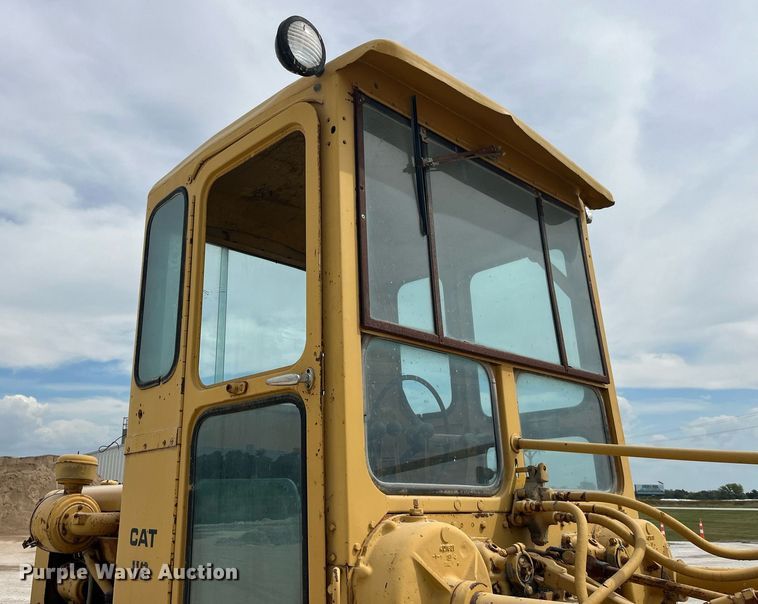 image for item LC9172 Caterpillar  112 rigid frame motor grader