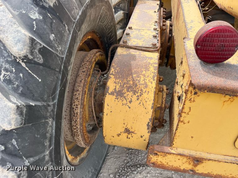 image for item LC9172 Caterpillar  112 rigid frame motor grader