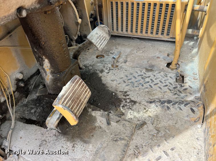 image for item LC9172 Caterpillar  112 rigid frame motor grader