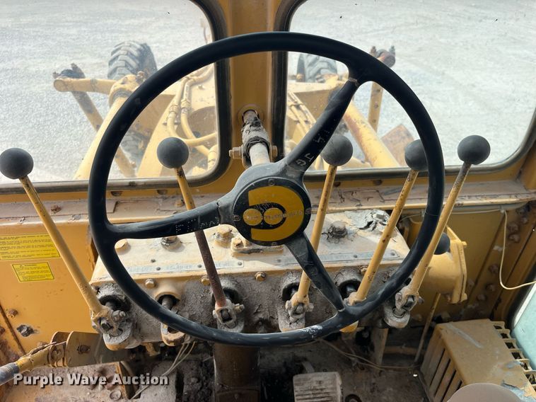 image for item LC9172 Caterpillar  112 rigid frame motor grader