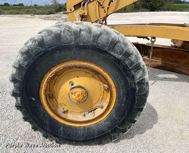 image for item LC9172 Caterpillar  112 rigid frame motor grader