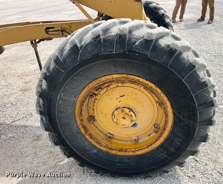 image for item LC9172 Caterpillar  112 rigid frame motor grader