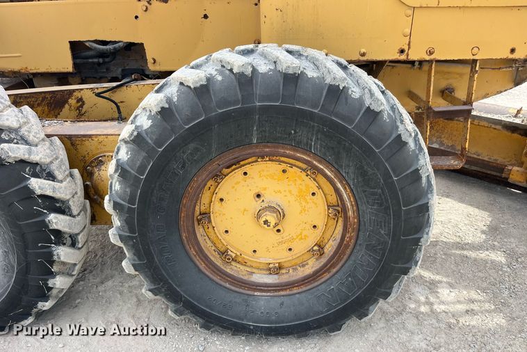 image for item LC9172 Caterpillar  112 rigid frame motor grader