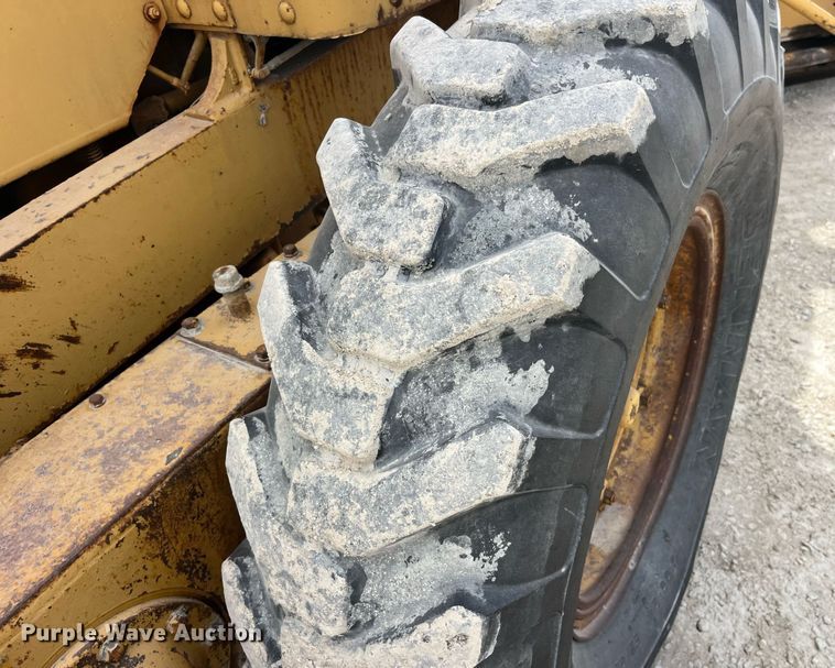 image for item LC9172 Caterpillar  112 rigid frame motor grader