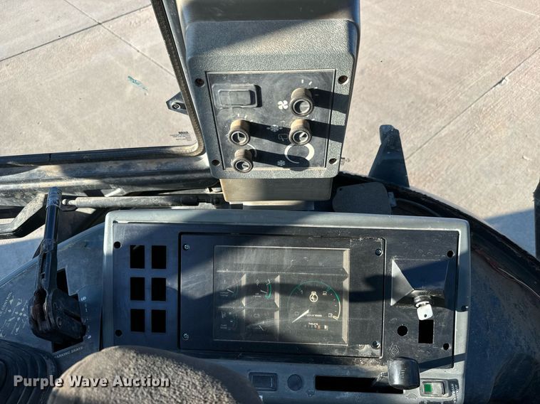 image for item MS9873 2000 Case 580L Series 2 backhoe