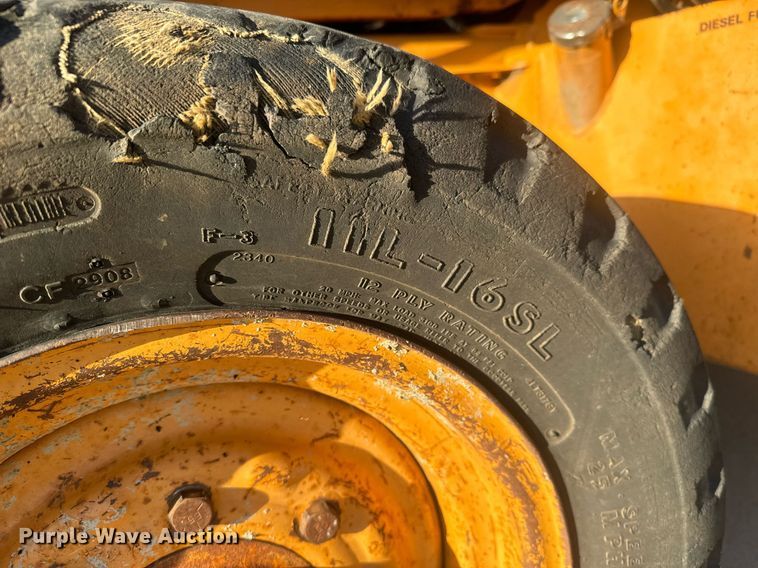 image for item MS9873 2000 Case 580L Series 2 backhoe