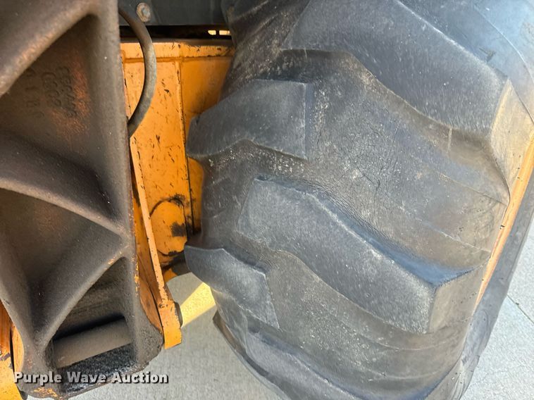 image for item MS9873 2000 Case 580L Series 2 backhoe