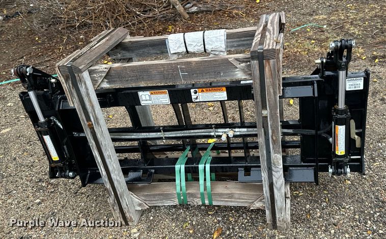 image for item MS9928 Land Pride SGC0660 skid steer grapple bucket