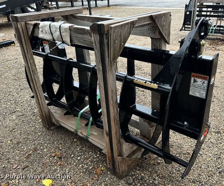 image for item MS9928 Land Pride SGC0660 skid steer grapple bucket