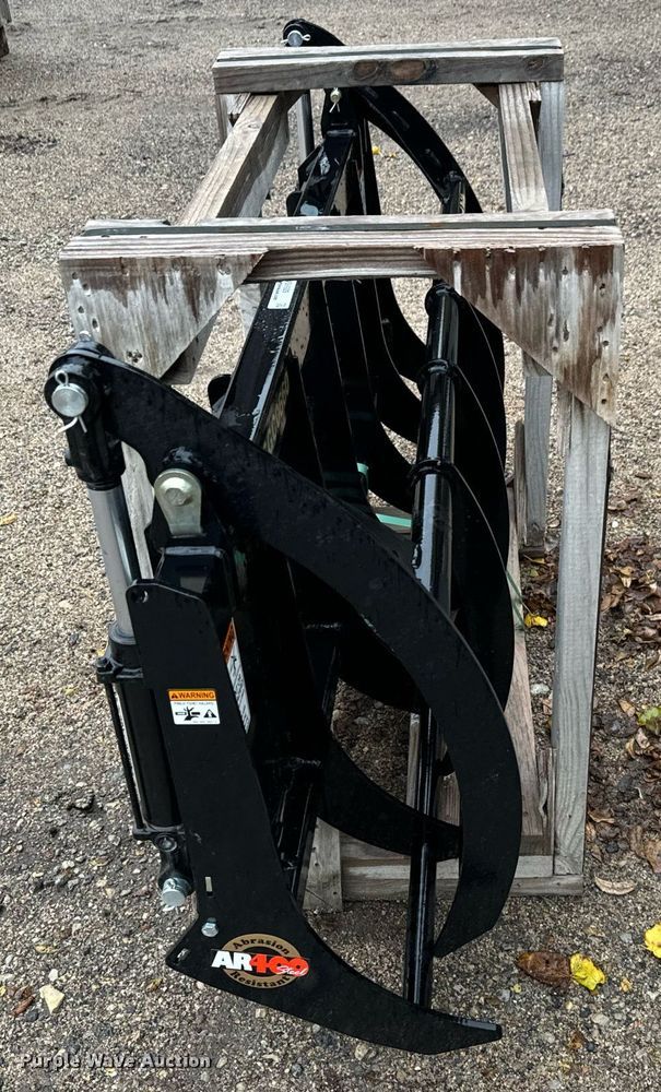 image for item MS9929 Land Pride SGC0660 skid steer grapple bucket