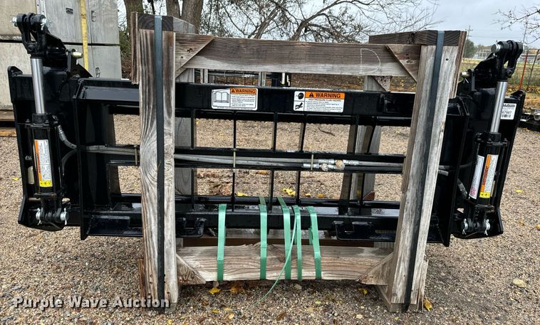 image for item MS9929 Land Pride SGC0660 skid steer grapple bucket