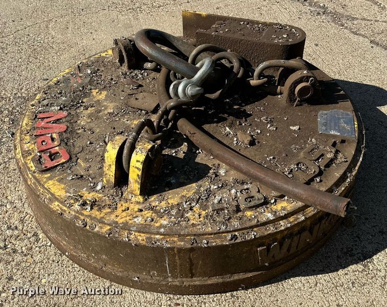 image for item NQ9023 Winkle magnet  