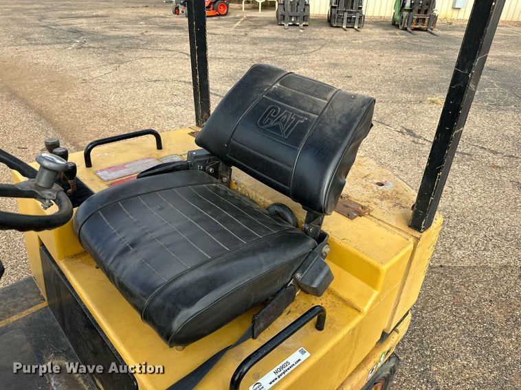 image for item NQ9025 Caterpillar V30D forklift