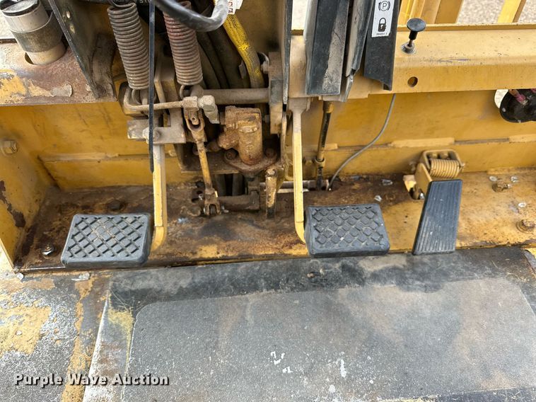 image for item NQ9025 Caterpillar V30D forklift