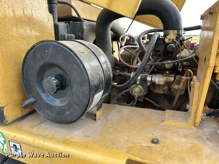 image for item NQ9025 Caterpillar V30D forklift