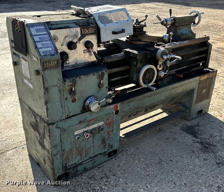 image for item NQ9032 Victor 1640 metal lathe