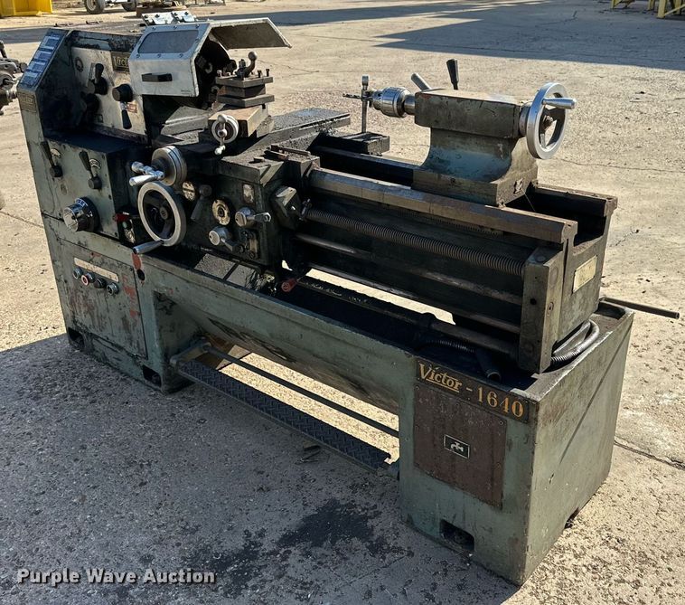 image for item NQ9032 Victor 1640 metal lathe