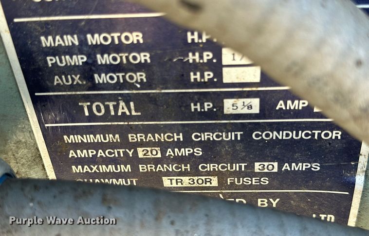 image for item NQ9032 Victor 1640 metal lathe