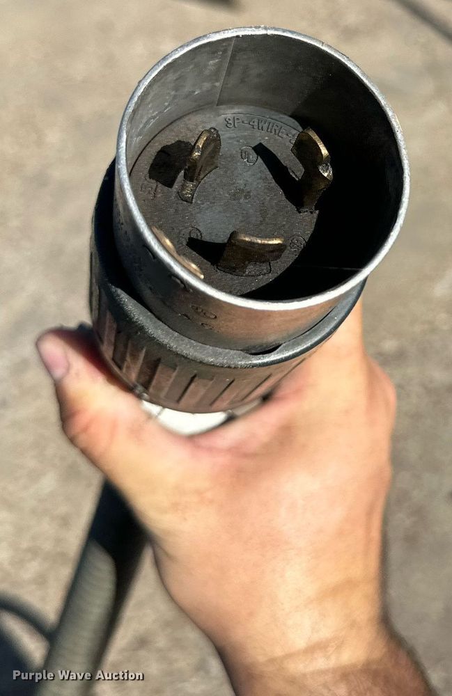 image for item NQ9035 1991 Miller Gold Star 600SS welder