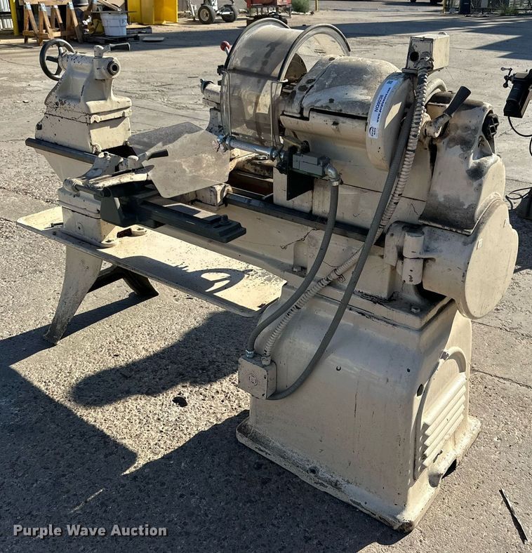 image for item NQ9038 South Bend metal lathe