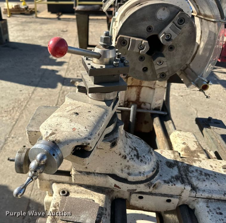 image for item NQ9038 South Bend metal lathe