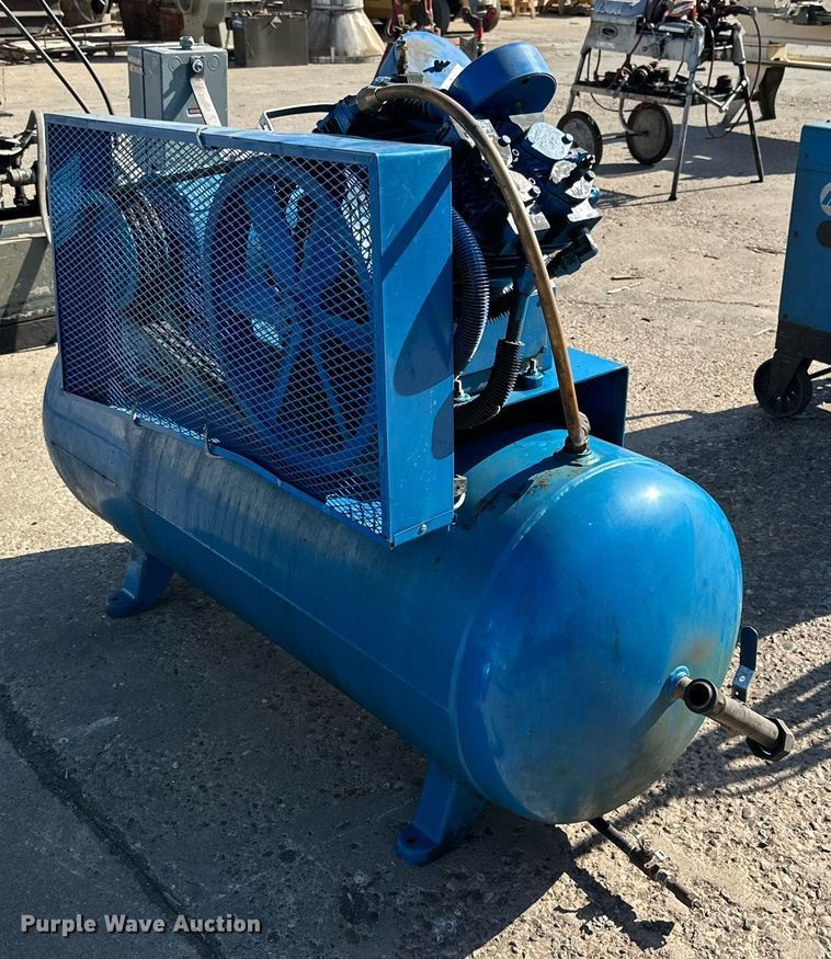 image for item NQ9039 1992 Emglo air compressor