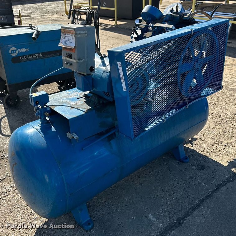 image for item NQ9039 1992 Emglo air compressor