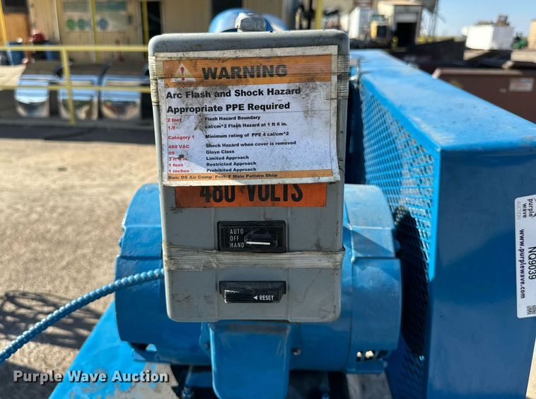 image for item NQ9039 1992 Emglo air compressor