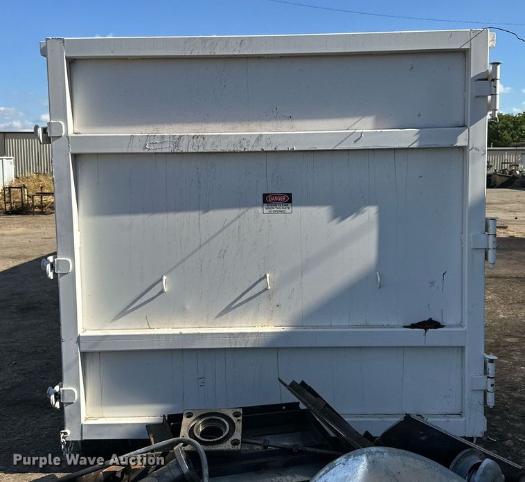 image for item NQ9045 Roll-off dumpster