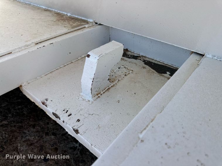 image for item NQ9045 Roll-off dumpster