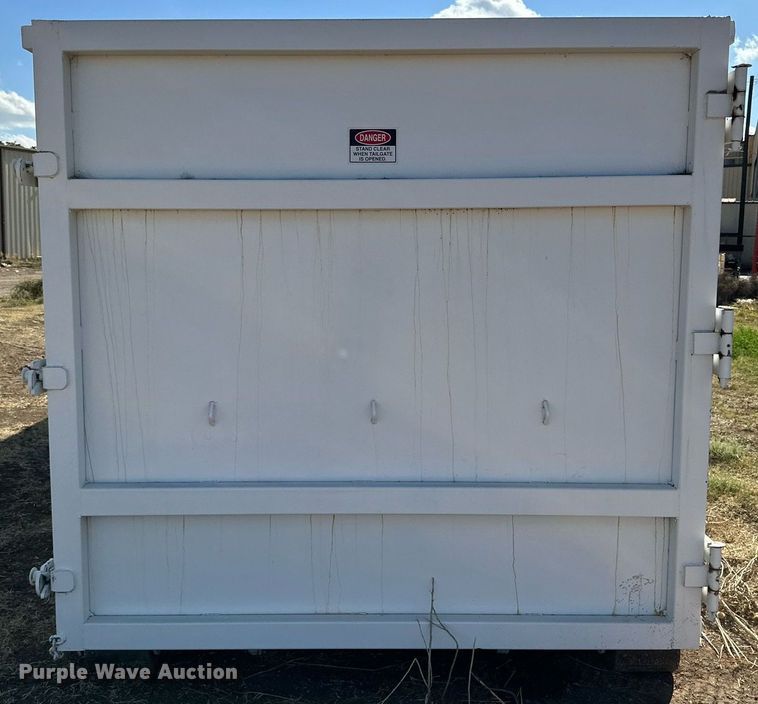 image for item NQ9046 Roll-off dumpster