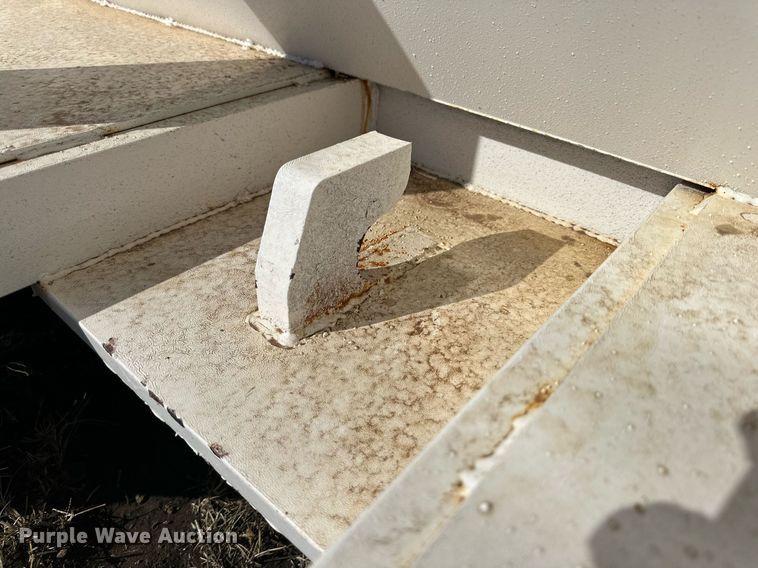 image for item NQ9046 Roll-off dumpster