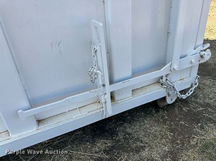image for item NQ9046 Roll-off dumpster
