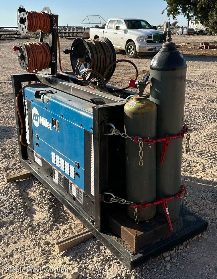 image for item NQ9047 Miller Big Blue 400 Pro welder/generator
