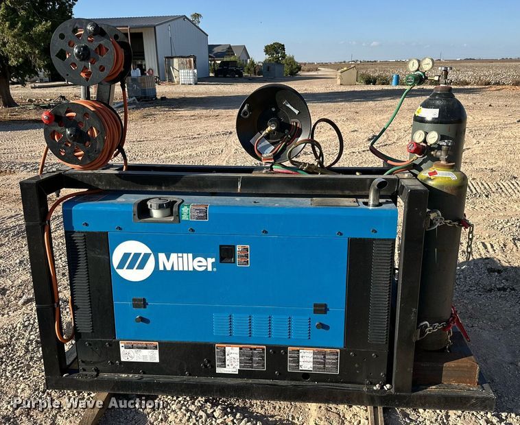 image for item NQ9047 Miller Big Blue 400 Pro welder/generator