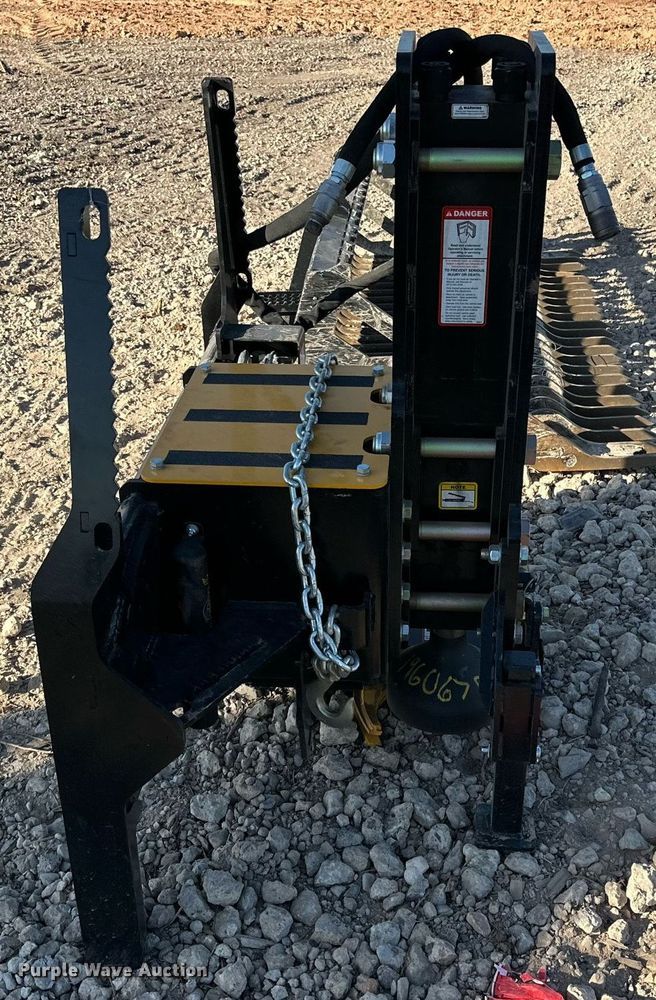 image for item NQ9051 Danuser Hornet T7 post driver