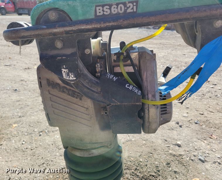 image for item OH9301 Wacker Neuson BS 60-2i plate compactor