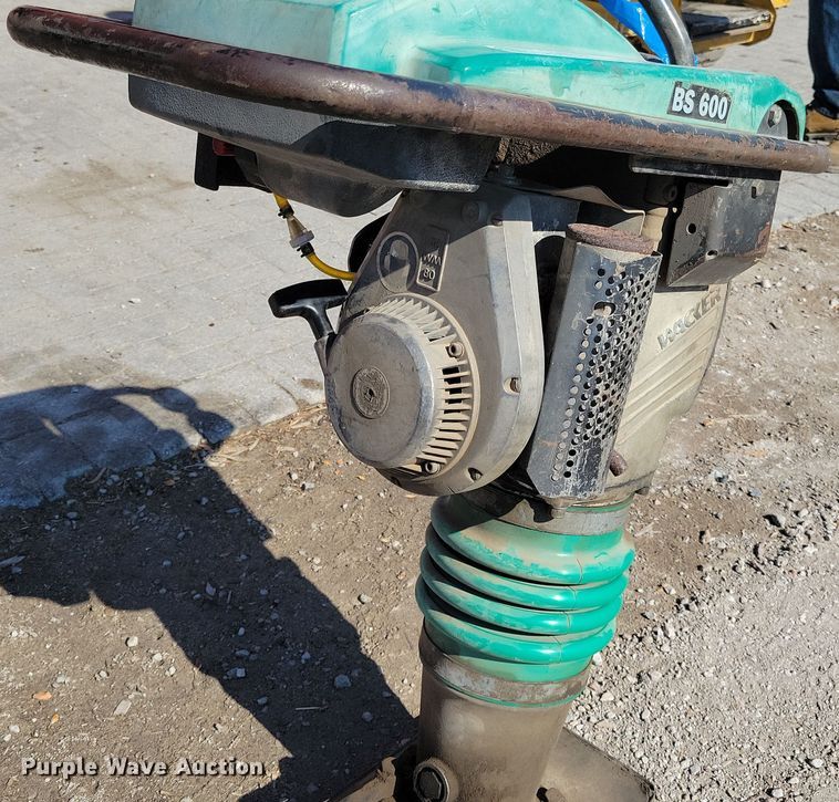 image for item OH9302 Wacker Neuson  BS 600 plate compactor