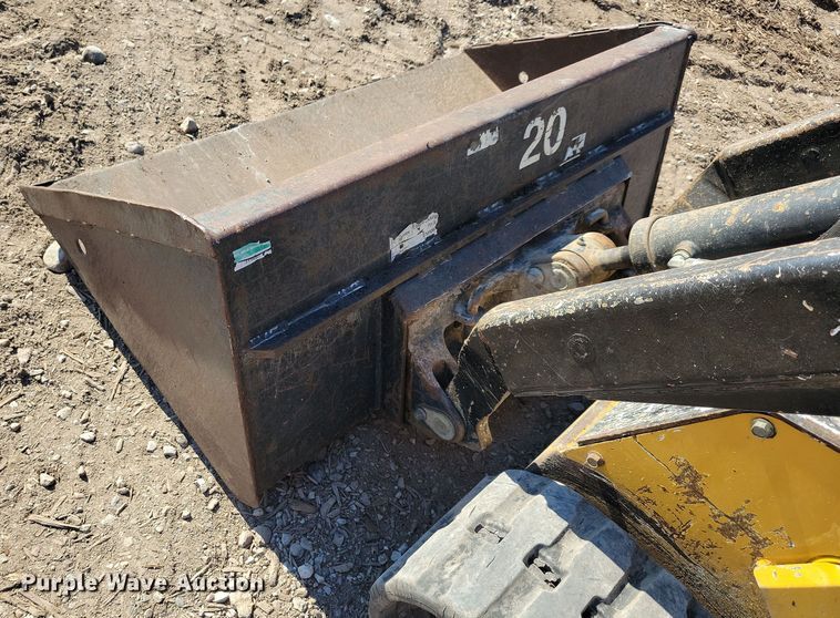 image for item OH9304 2014 Vermeer S800TX compact utility loader