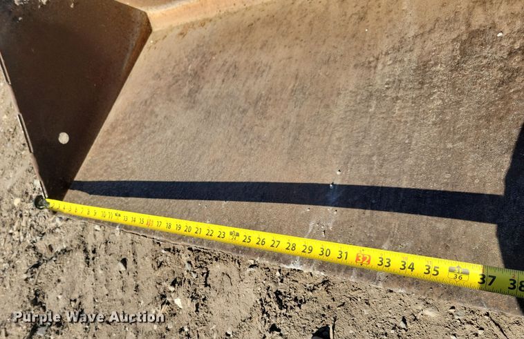 image for item OH9304 2014 Vermeer S800TX compact utility loader