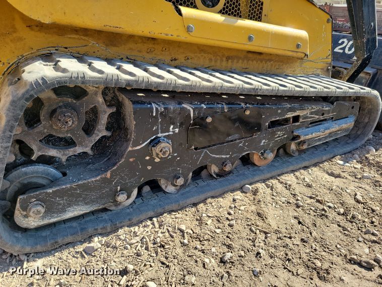 image for item OH9304 2014 Vermeer S800TX compact utility loader