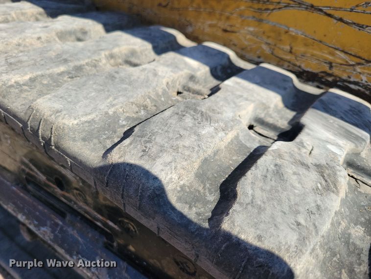 image for item OH9304 2014 Vermeer S800TX compact utility loader