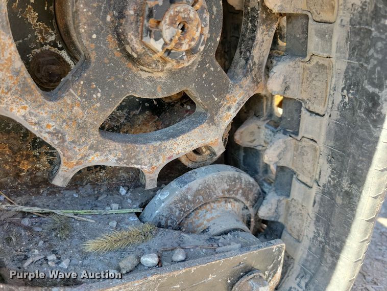 image for item OH9304 2014 Vermeer S800TX compact utility loader