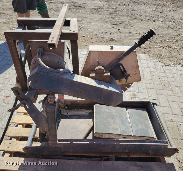 image for item OH9305 concrete block saw