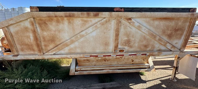 image for item DD3370 1997 Wes-Tex bottom dump trailer