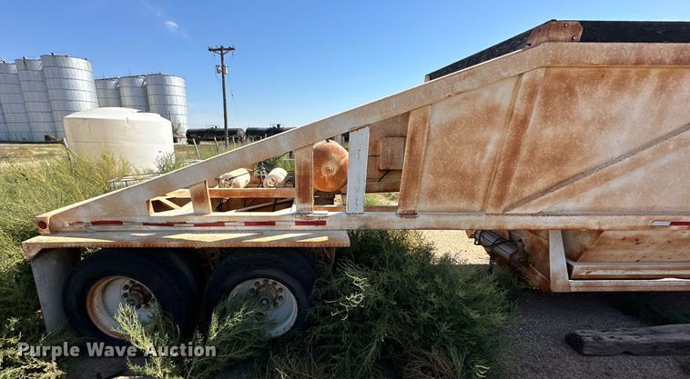 image for item DD3370 1997 Wes-Tex bottom dump trailer