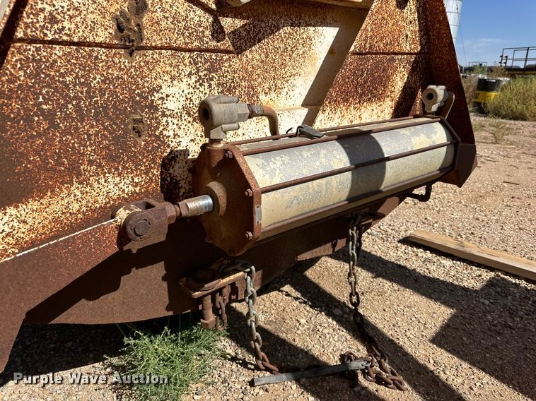 image for item DD3370 1997 Wes-Tex bottom dump trailer