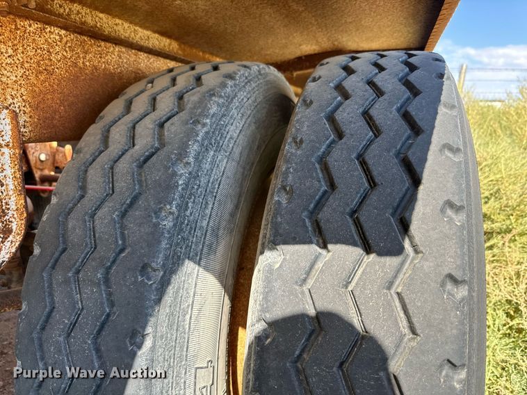 image for item DD3370 1997 Wes-Tex bottom dump trailer